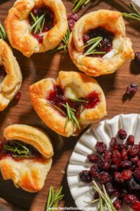 cranberry brie bites
