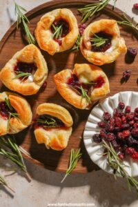 cranberry brie bites