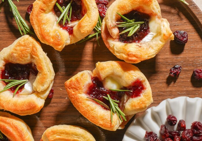 cranberry brie bites