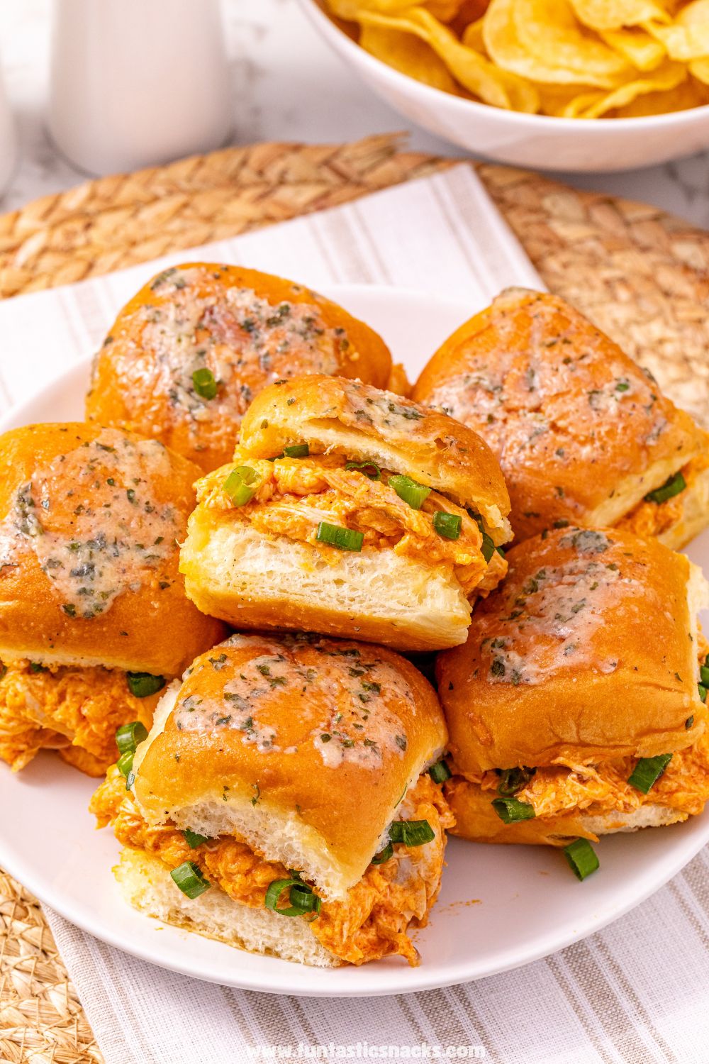 buffalo chicken sliders