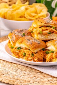 buffalo chicken sliders